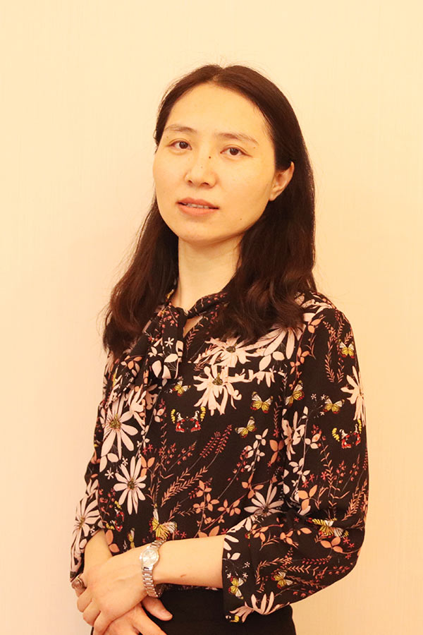 扶风王晓娜 研究生学历,毕业于华南师范大学
